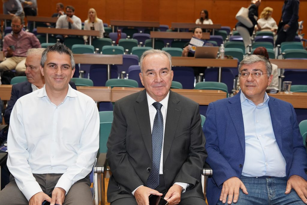 Στιγμιότυπο με τους κκ. Δήμα, Παπαθανάση και Γραφάκο.